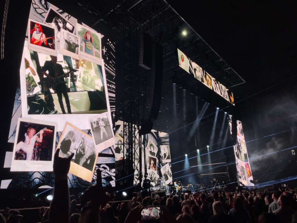 Big screens at a concert