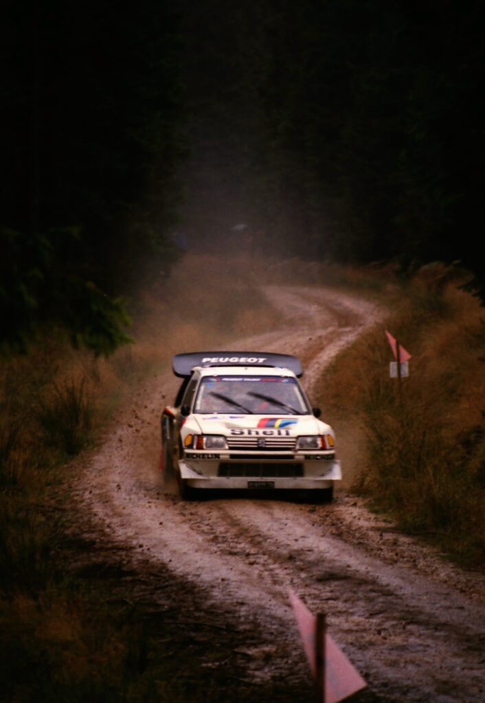 Peugeot 205 T16