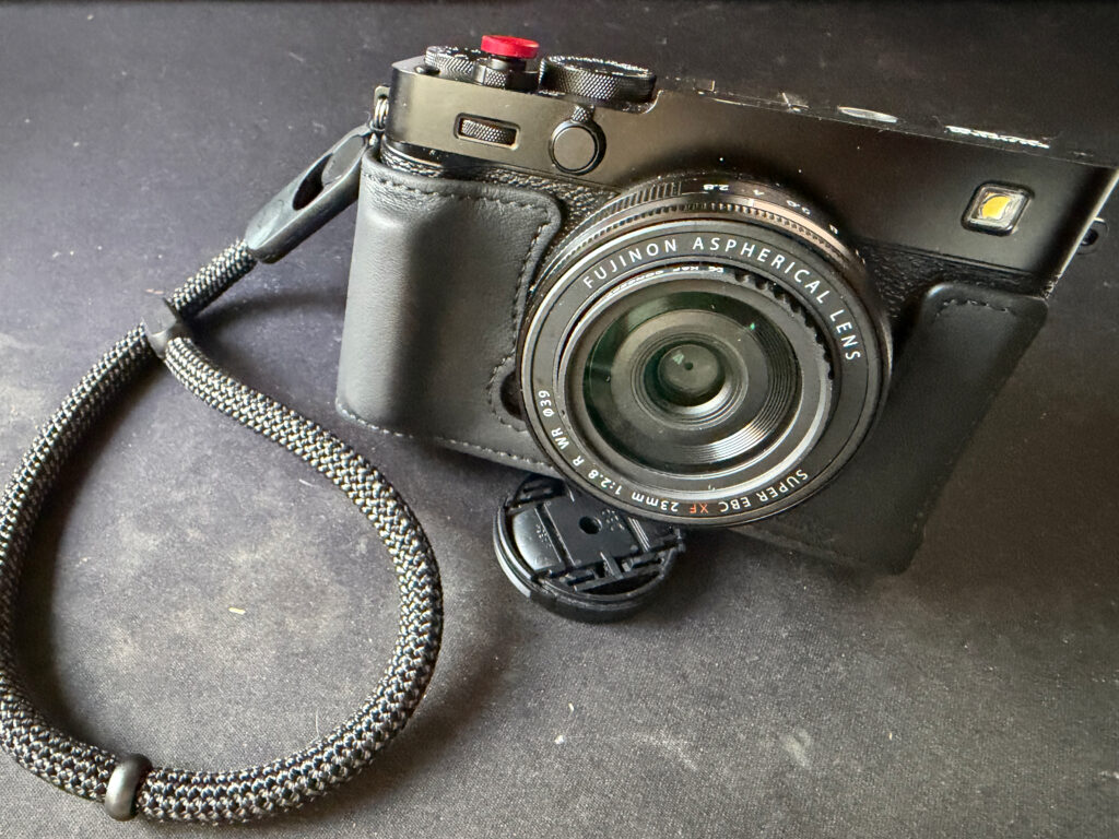 Fuji X-E5 mirrorless rangefinder style camera.
